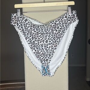 ASOS Wolf & Whistle Curve Exclusive High Waist Leopard Print Bikini Bottom NEW